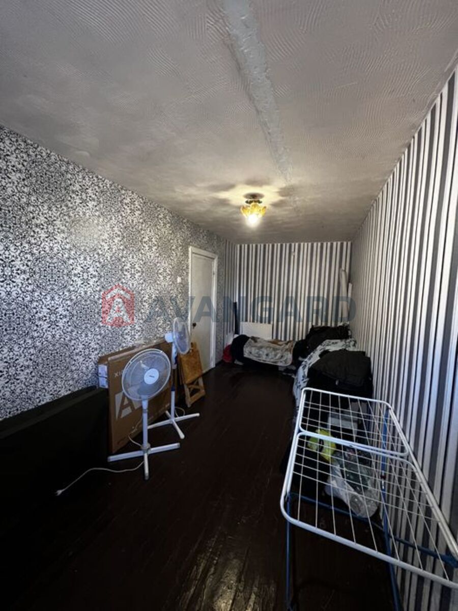 2 ����. ��������, 40/-/6 ��. �., 2/5 ���� ���� 7