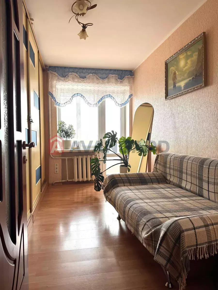 4 ��. ��������, 92/-/12 ��. �., 8/12 ������ ���� 6