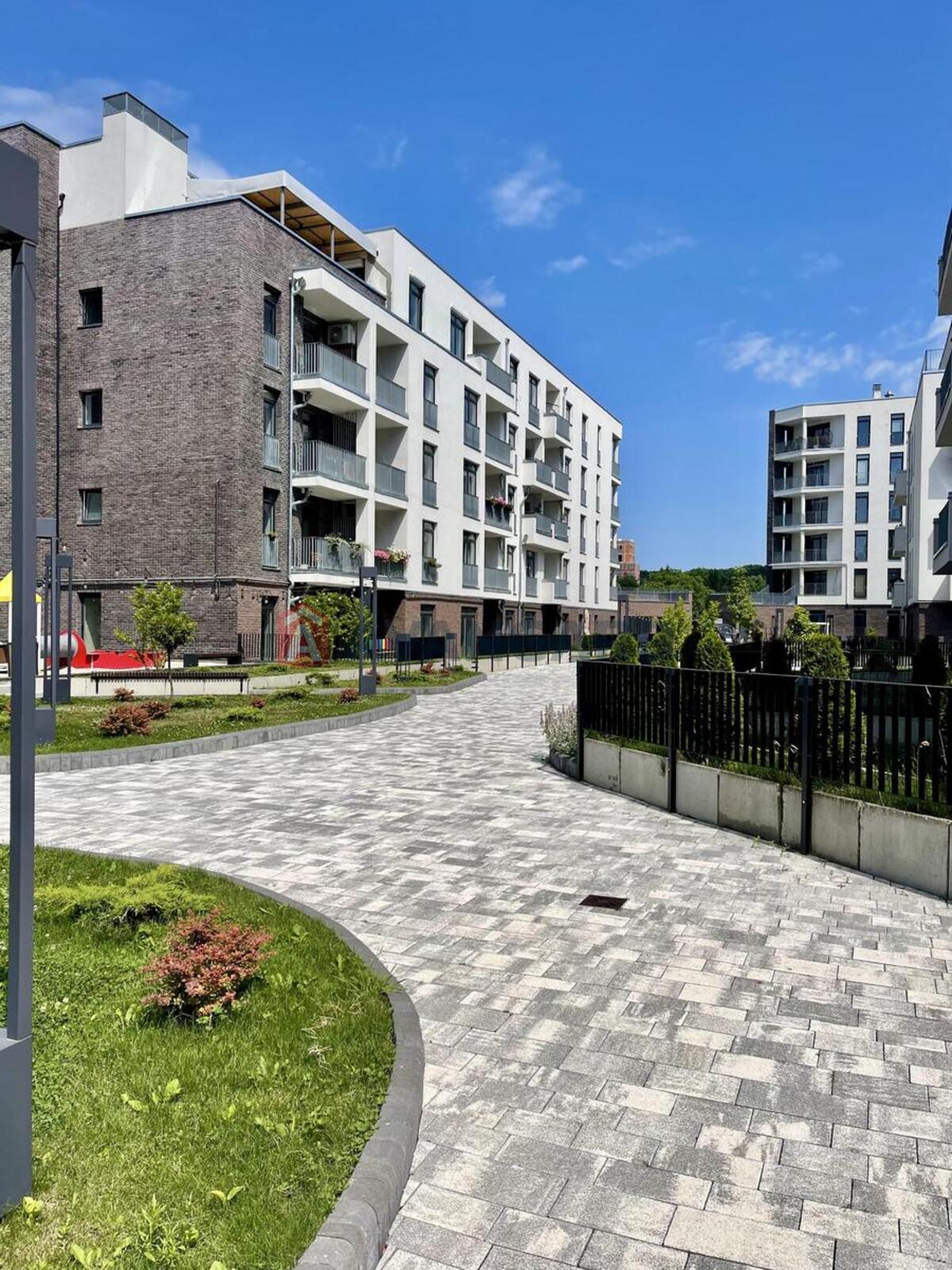 2 ��. ��������, 71/22/34 ��. �., 1/5 ������ ���� 1