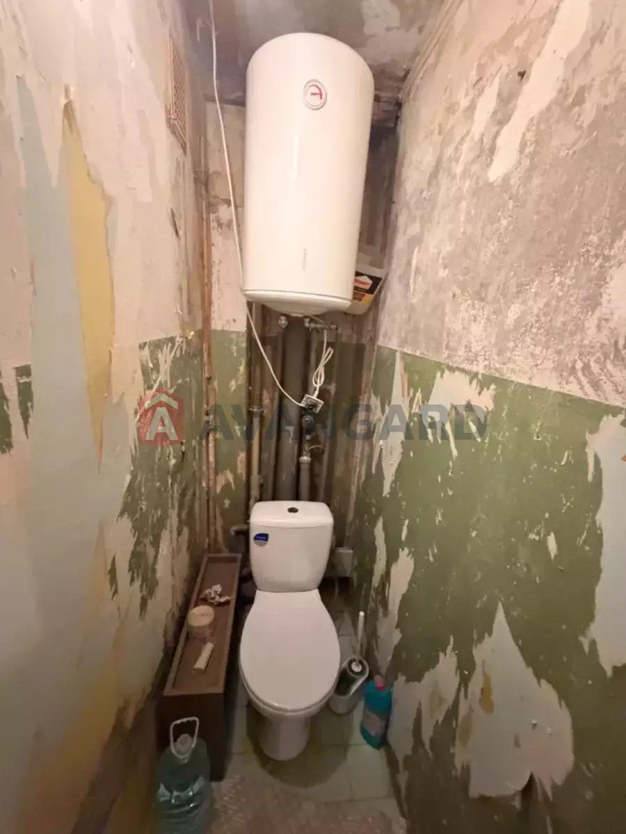 3 ����. ��������, 63/-/- ��. �., 2/10 ���� ���� 9