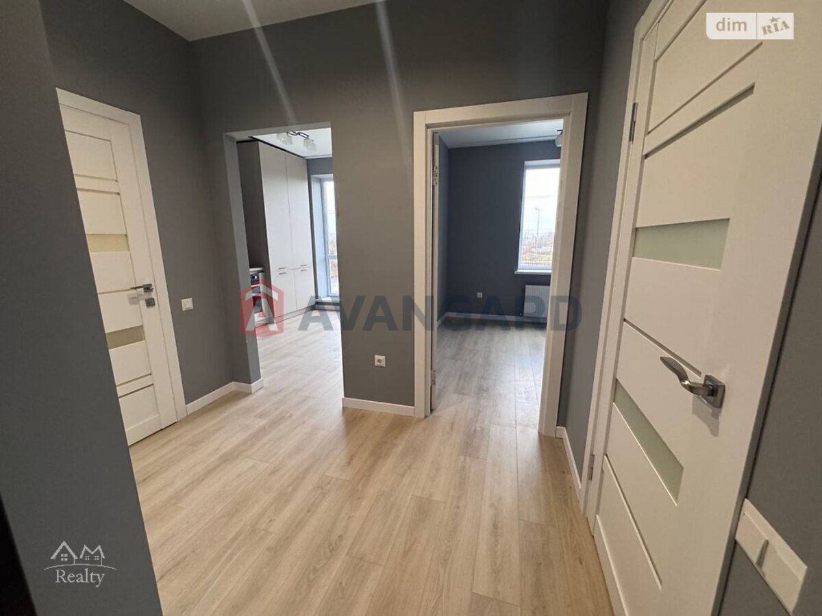 1 ��. ��������, 35/15/10 ��. �., 2/3 ������ ���� 11