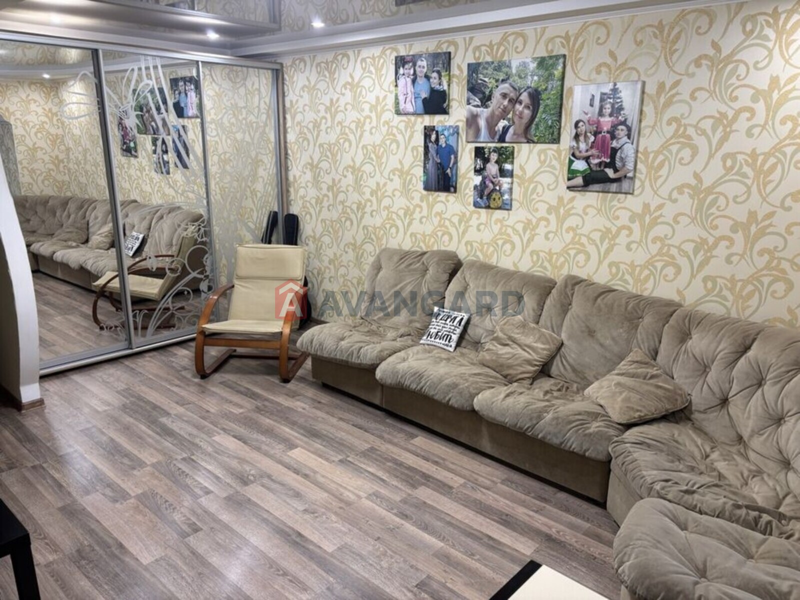 3 ��. ��������, 64/-/28 ��. �., 3/5 ������ ���� 2