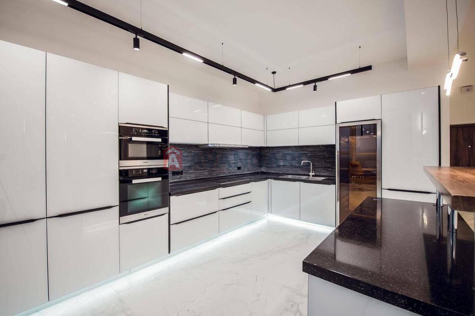 4 ��. ��������, 182/95/40 ��. �., 29/30 ������ ���� 12