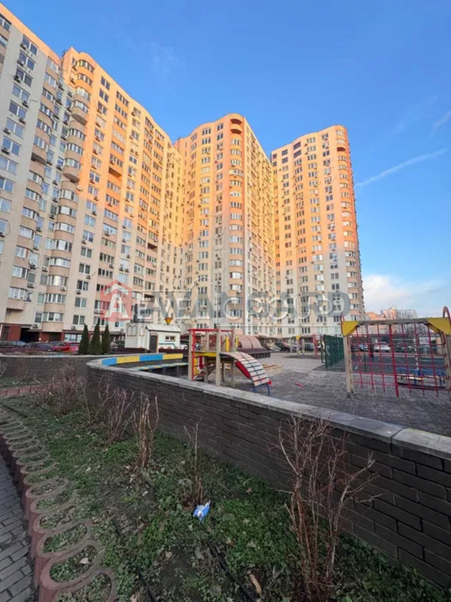 3 ����. ��������, 95/-/13 ��. �., 7/22 ���� ���� 17