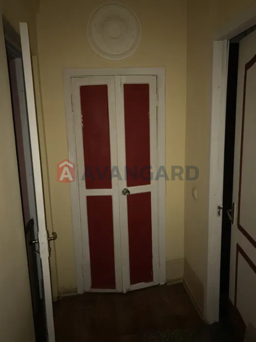 3 ��. ��������, 46/-/5 ��. �., 1/5 ������ ���� 15