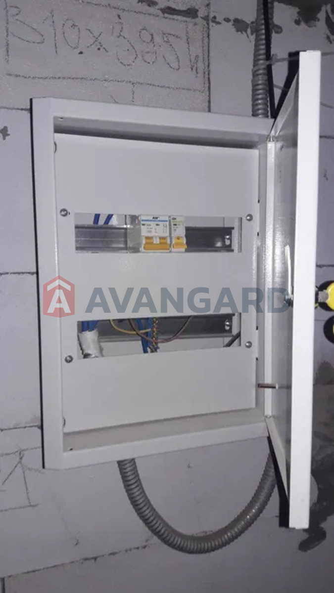 3 ����. ��������, 107/-/15 ��. �., 1/4 ���� ���� 13