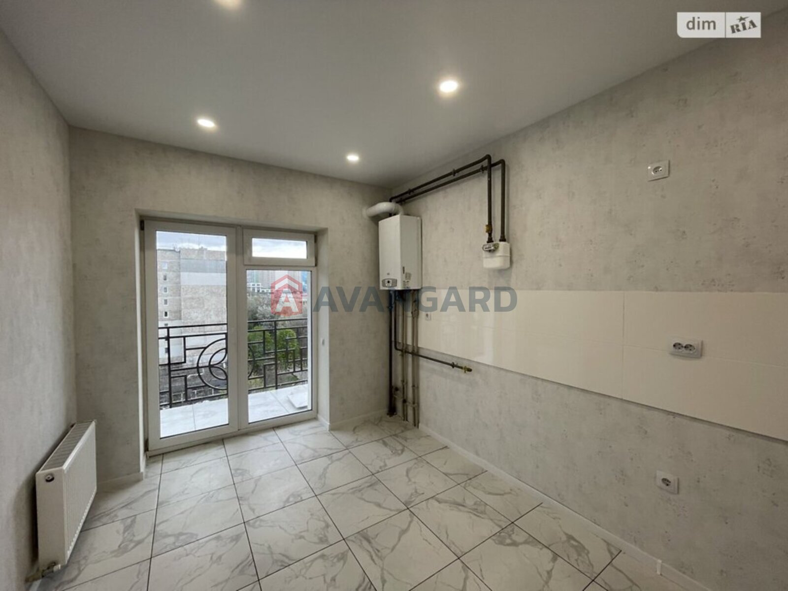 1 ��. ��������, 42/20/13 ��. �., 9/9 ������ ���� 12