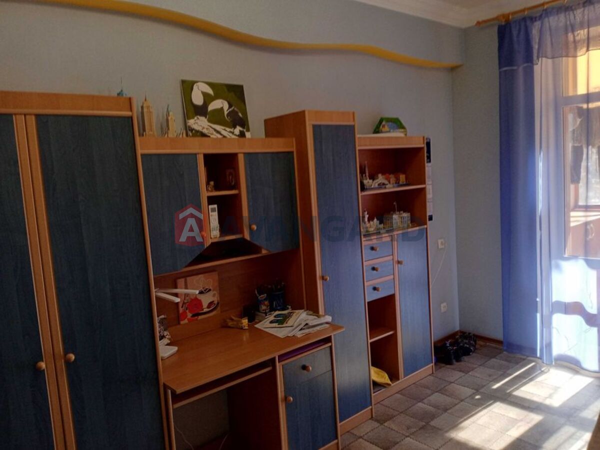 2 ��. ��������, 60/-/8 ��. �., 3/3 ������ ���� 21