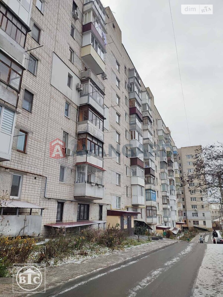 2 ��. ��������, 47/27/7 ��. �., 10/10 ������ ���� 8