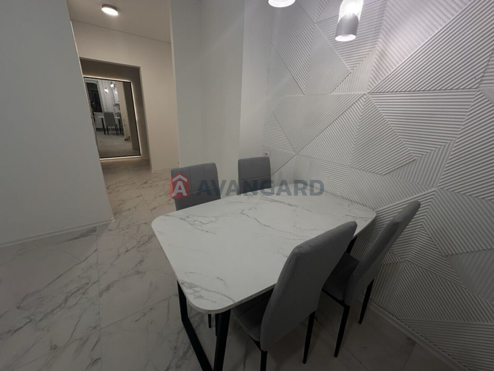 3 ��. ��������, 73/-/10 ��. �., 1/10 ������ ���� 8