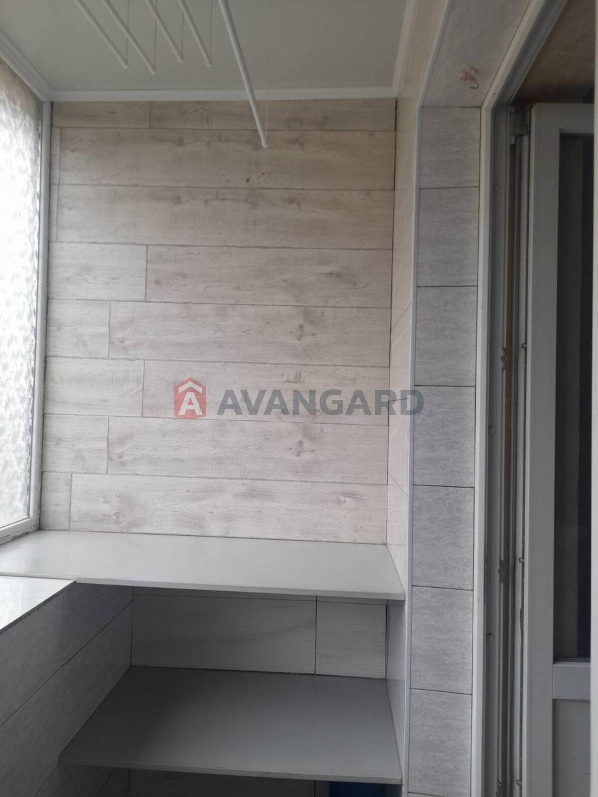 3 ��. ��������, 53.85/6.3/37.7 ��. �., 3/5 ������ ���� 9