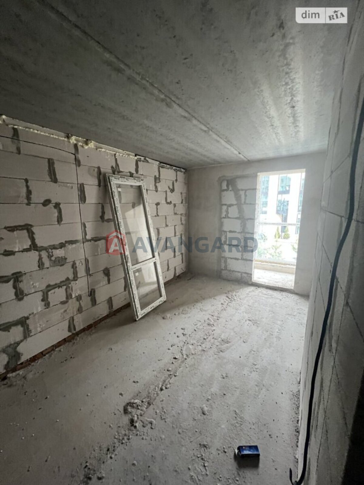 1 ��. ��������, 37/37/8 ��. �., 1/9 ������ ���� 17