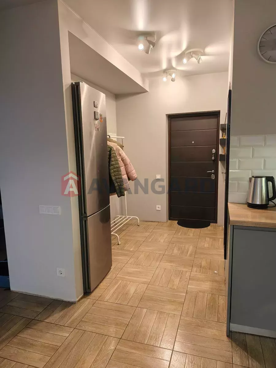 1 ��. ��������, 46/-/14 ��. �., 10/10 ������ ���� 9