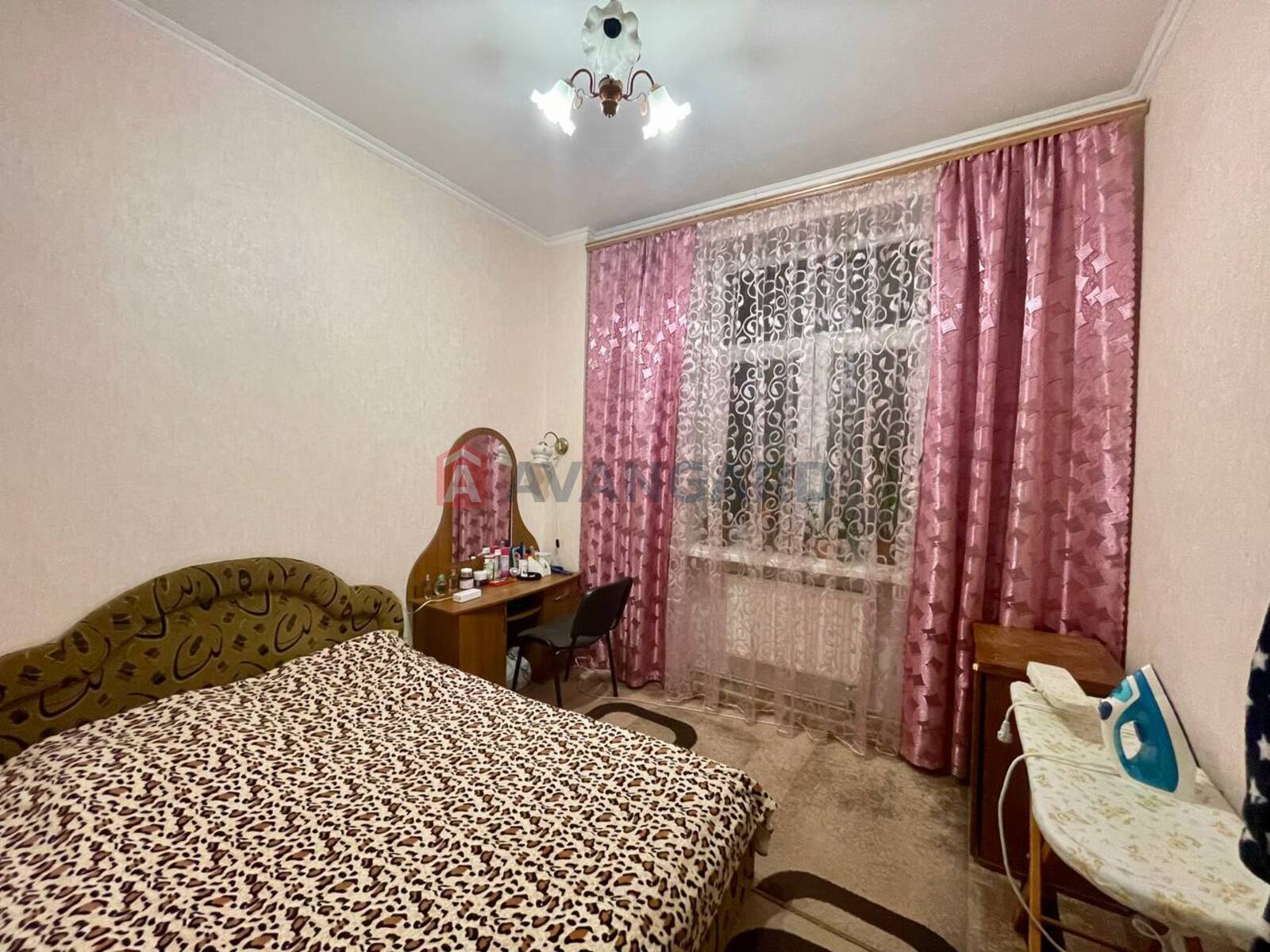 3 ��. ��������, 56/-/7 ��. �., 3/3 ������ ���� 8