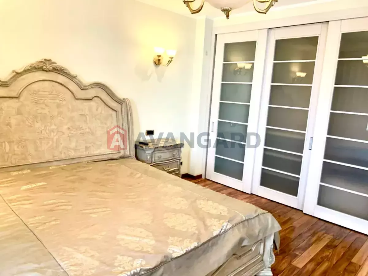 4 ��. ��������, 140/-/- ��. �., 11/15 ������ ���� 13