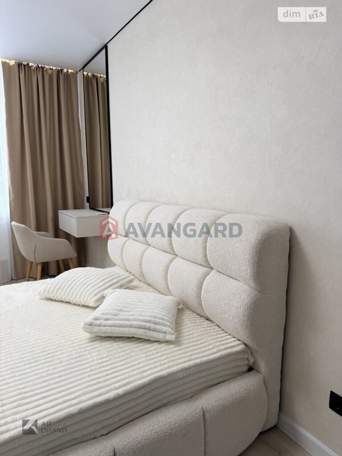 1 ��. ��������, 45/-/- ��. �., 3/10 ������ ���� 4