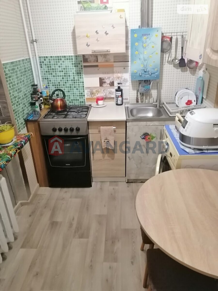 3 кім. квартира, 54/37/6 кв. м., 2/5 поверх фото 1 3 кім. квартира, 54/37/6 кв. м., 2/5 поверх фото 1