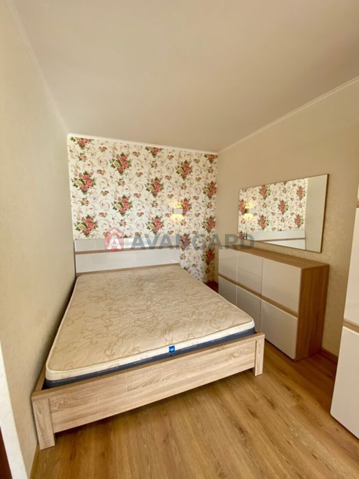 1 ��. ��������, 43/-/11 ��. �., 11/12 ������ ���� 4