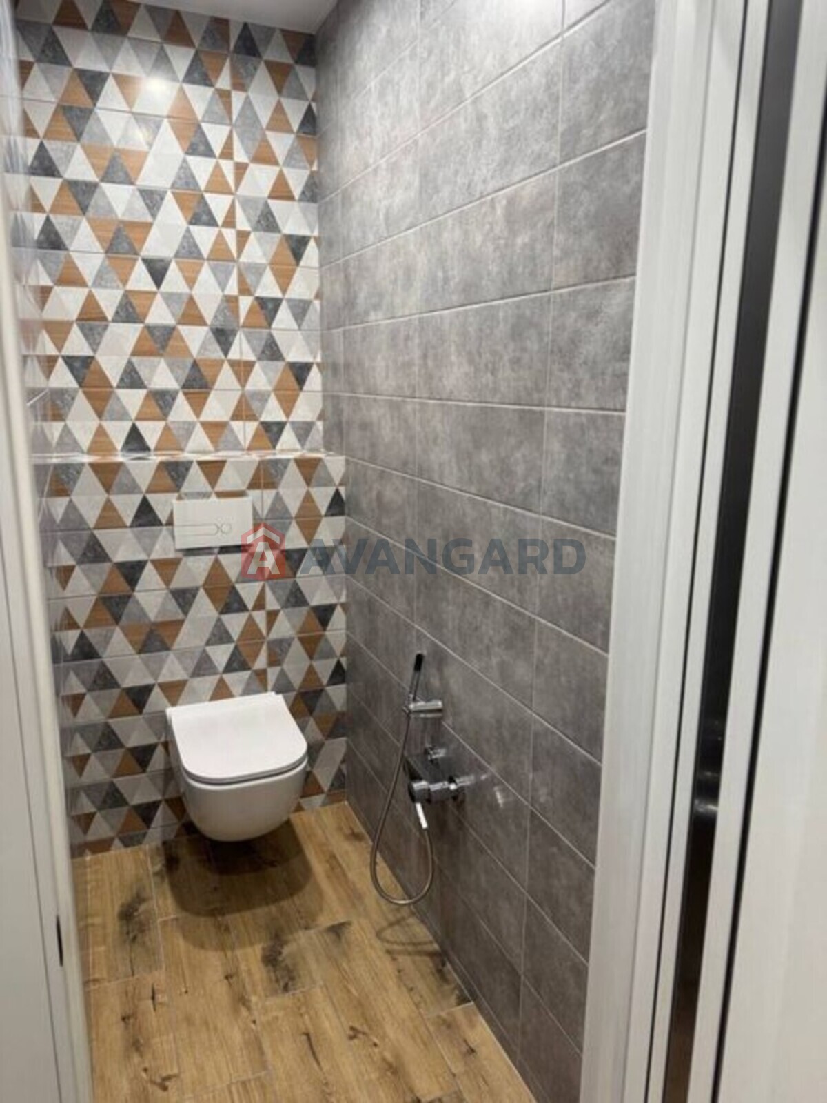 2 ����. ��������, 67/-/17 ��. �., 10/10 ���� ���� 10