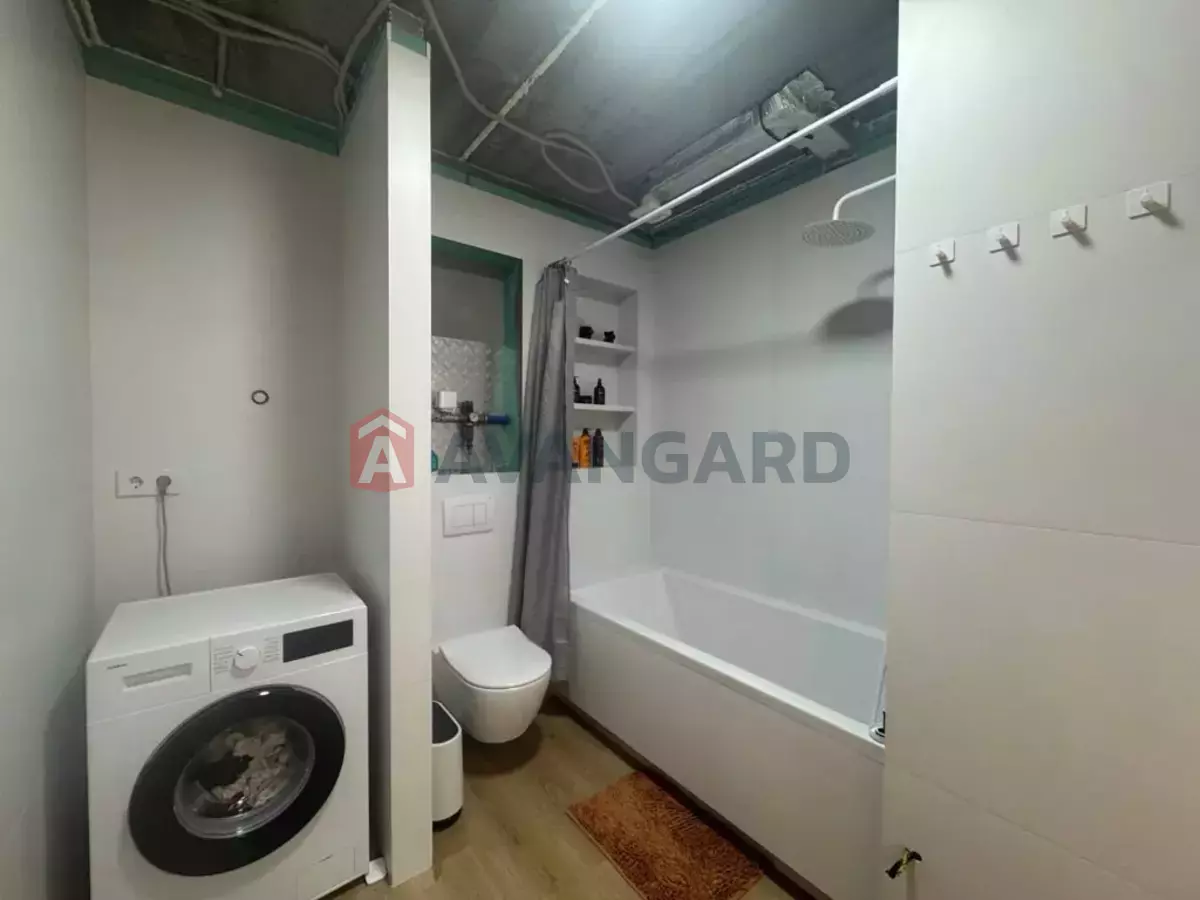 3 ��. ��������, 67/-/- ��. �., 8/10 ������ ���� 7