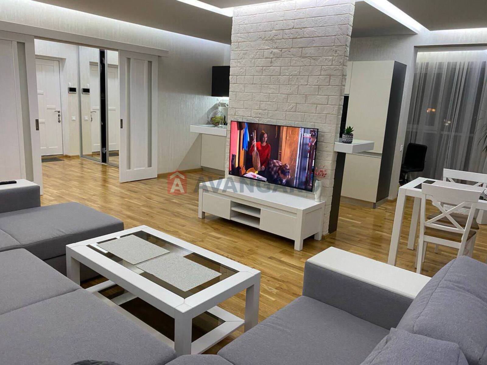 2 ��. ��������, 84/35/37 ��. �., 5/25 ������ ���� 12