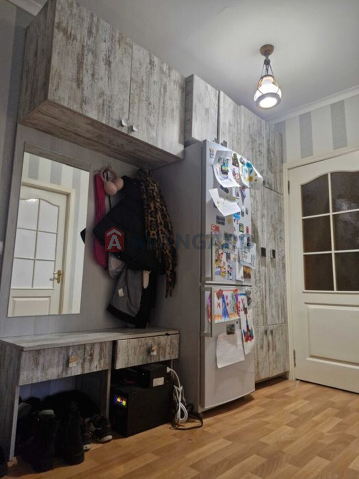 2 ��. ��������, 44/-/6 ��. �., 3/5 ������ ���� 10