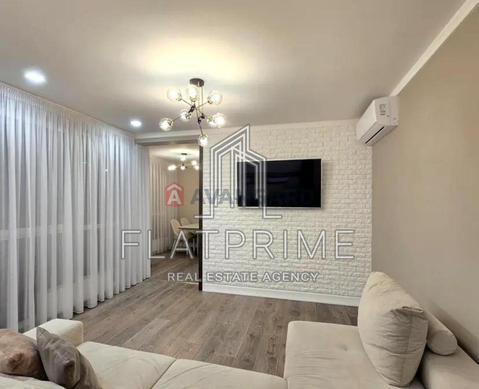 3 ��. ��������, 100/50/30 ��. �., 8/26 ������ ���� 17