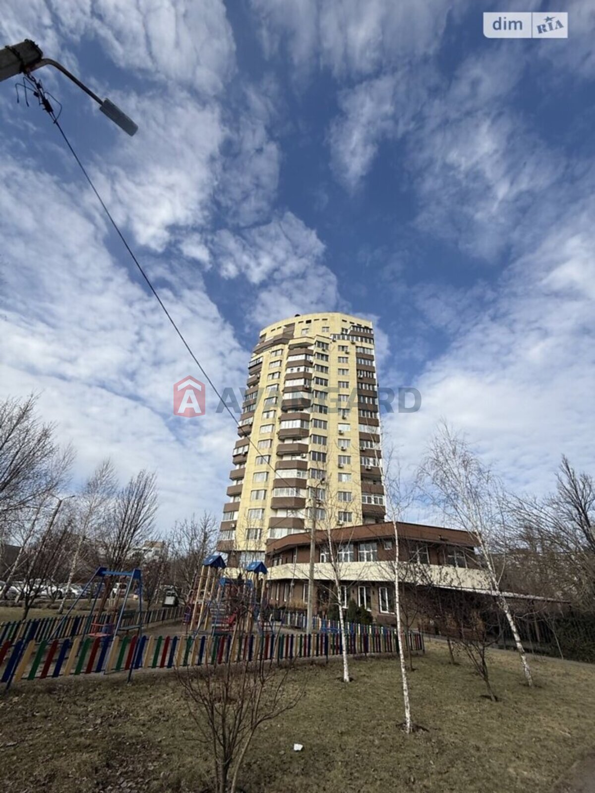 2 ��. ��������, 72/-/- ��. �., 15/17 ������ ���� 3