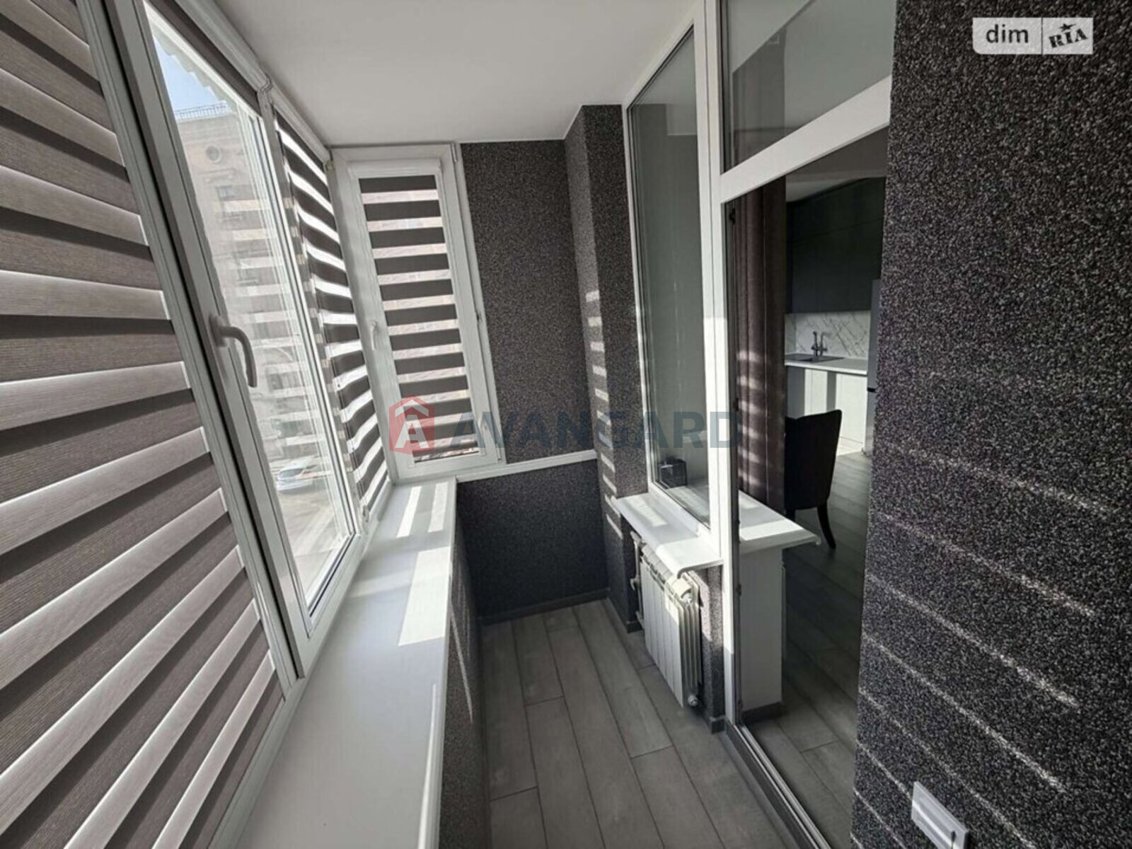 3 ��. ��������, 70/70/- ��. �., 2/5 ������ ���� 29