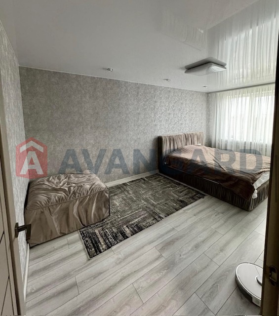 3 ��. ��������, 64/-/8 ��. �., 10/10 ������ ���� 4