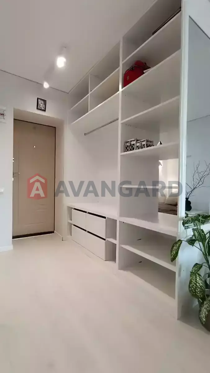 1 ��. ��������, 36/-/- ��. �., 8/10 ������ ���� 8