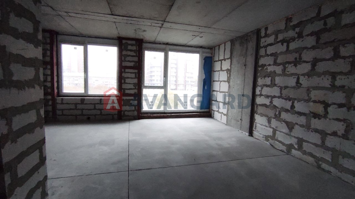 1 ��. ��������, 43/20/15 ��. �., 12/18 ������ ���� 4