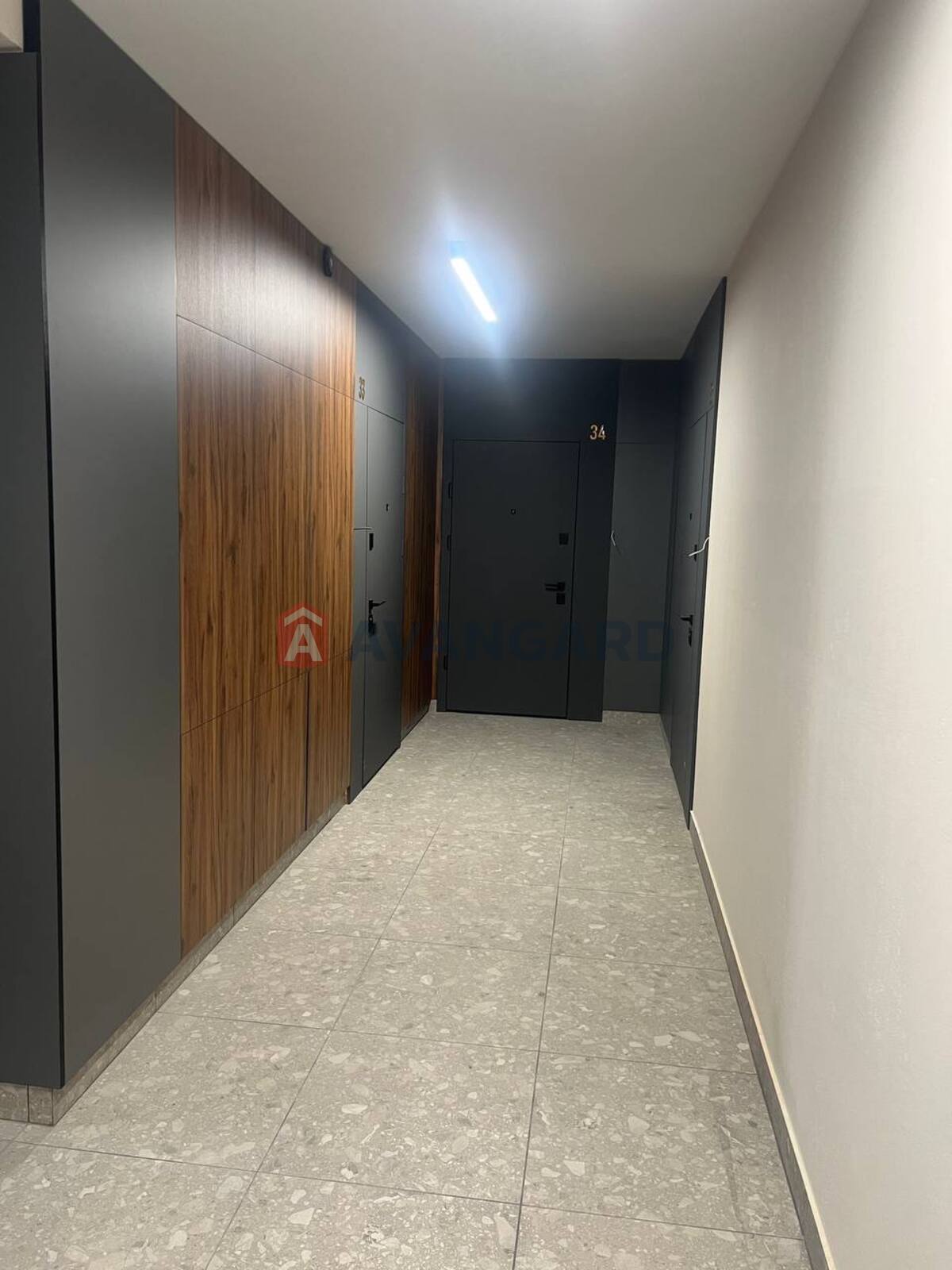 2 ��. ��������, 75/36.5/18.9 ��. �., 6/10 ������ ���� 8