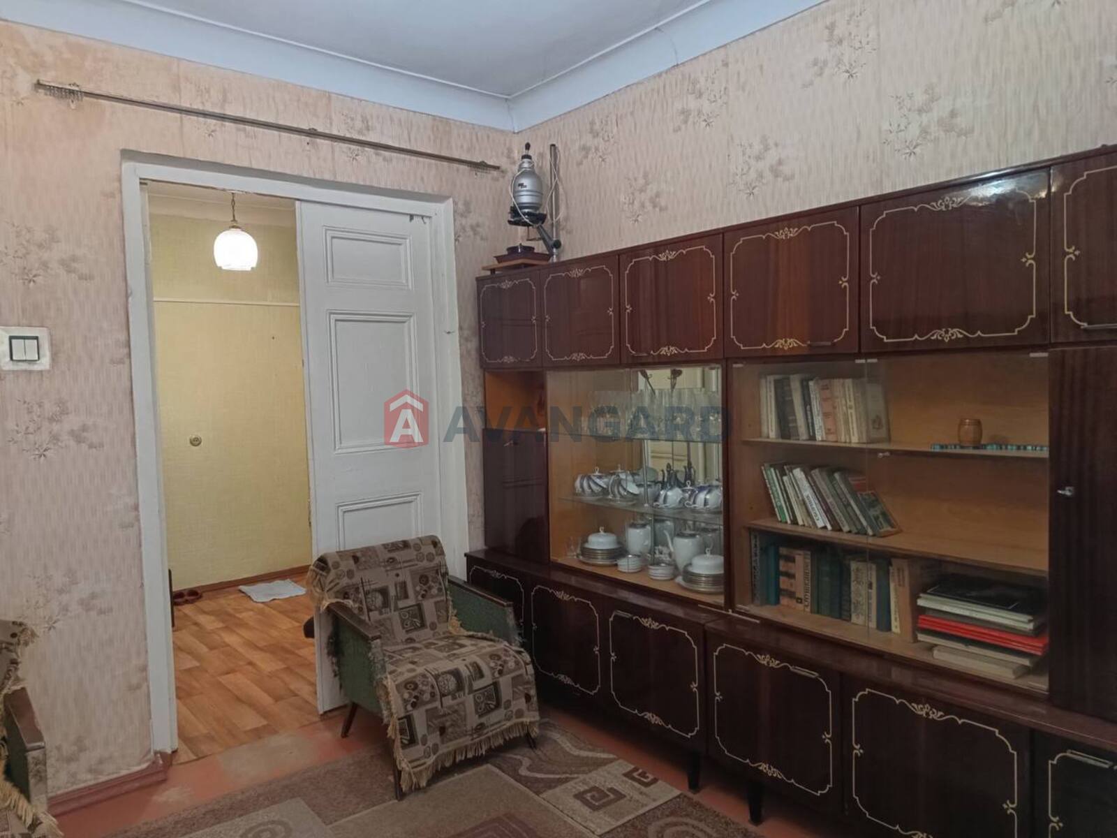 3 ��. ��������, 61/-/7 ��. �., 3/3 ������ ���� 4