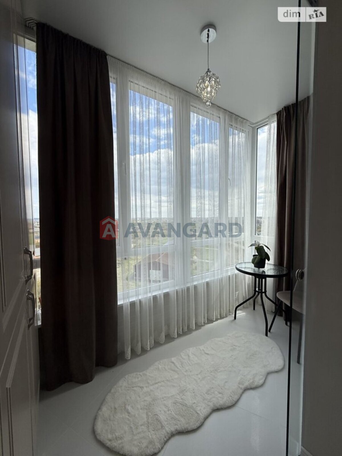 2 ��. ��������, 70/31/17 ��. �., 9/9 ������ ���� 9