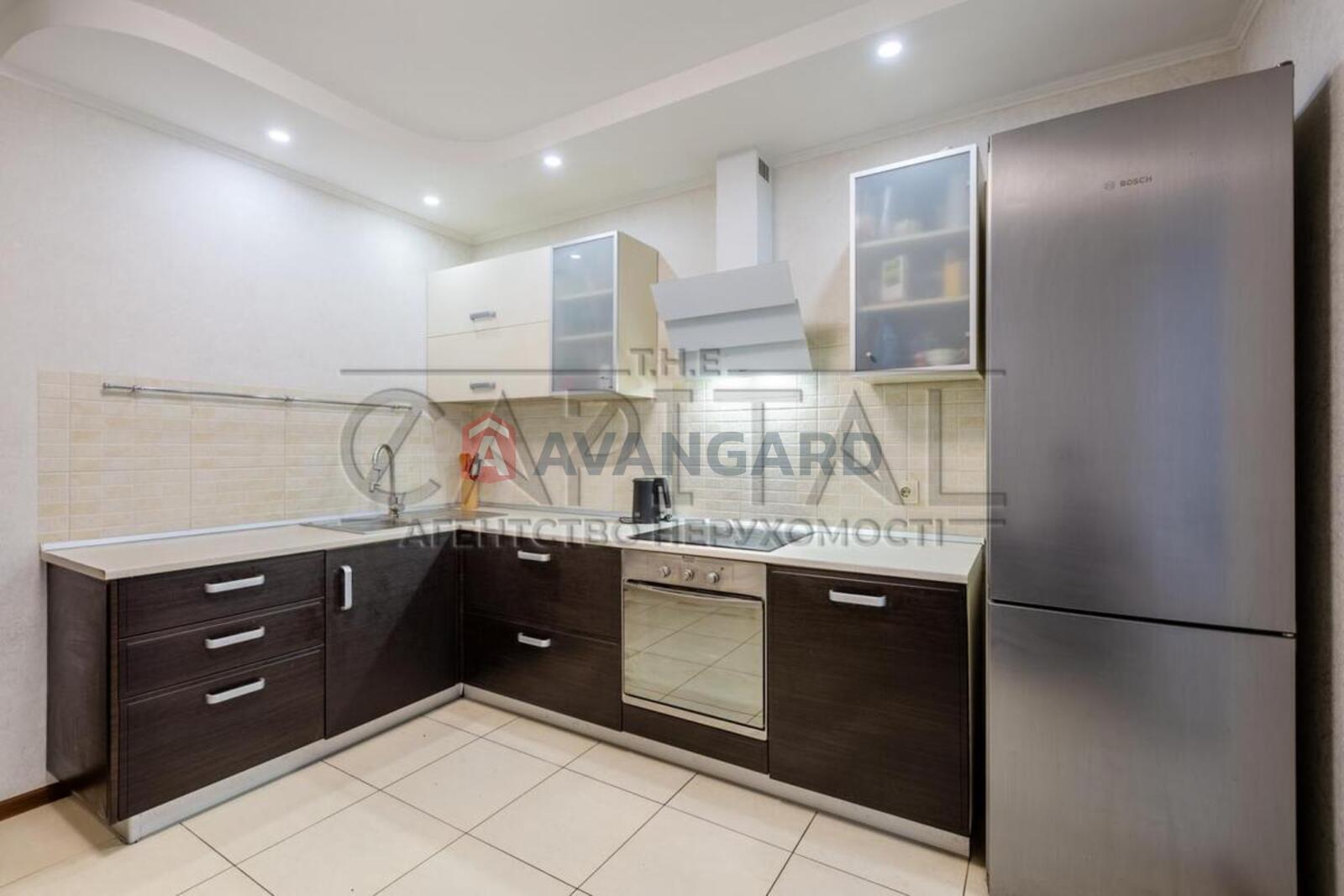 4 ��. ��������, 92/35/11 ��. �., 12/15 ������ ���� 3