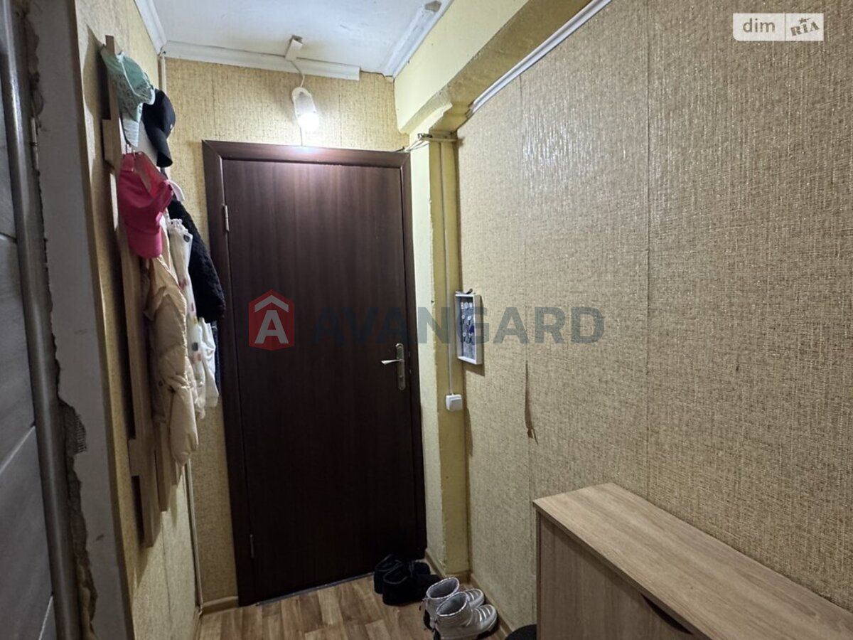 2 ��. ��������, 42/-/- ��. �., 2/5 ������ ���� 3