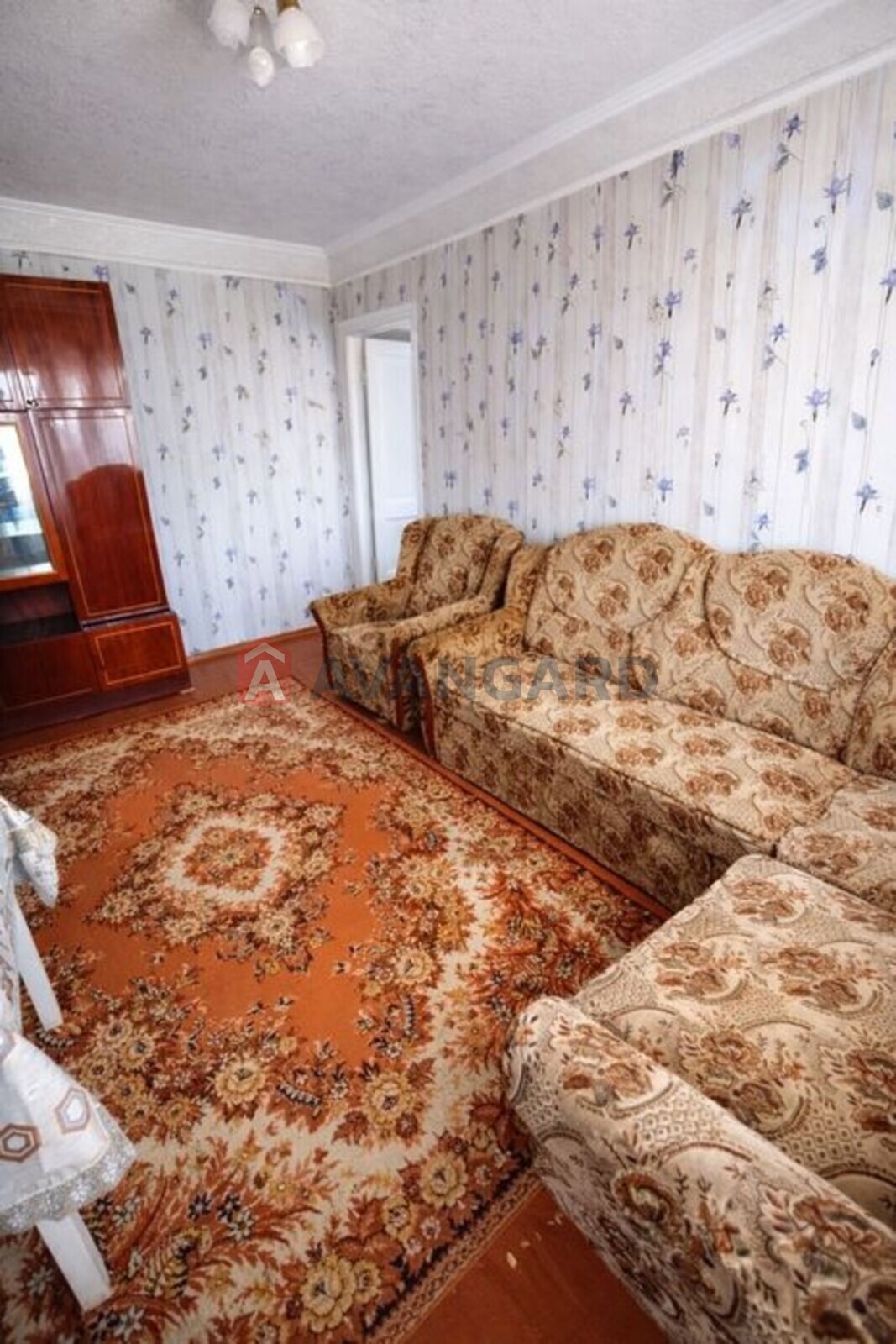 2 ��. ��������, 44/-/6 ��. �., 4/5 ������ ���� 6