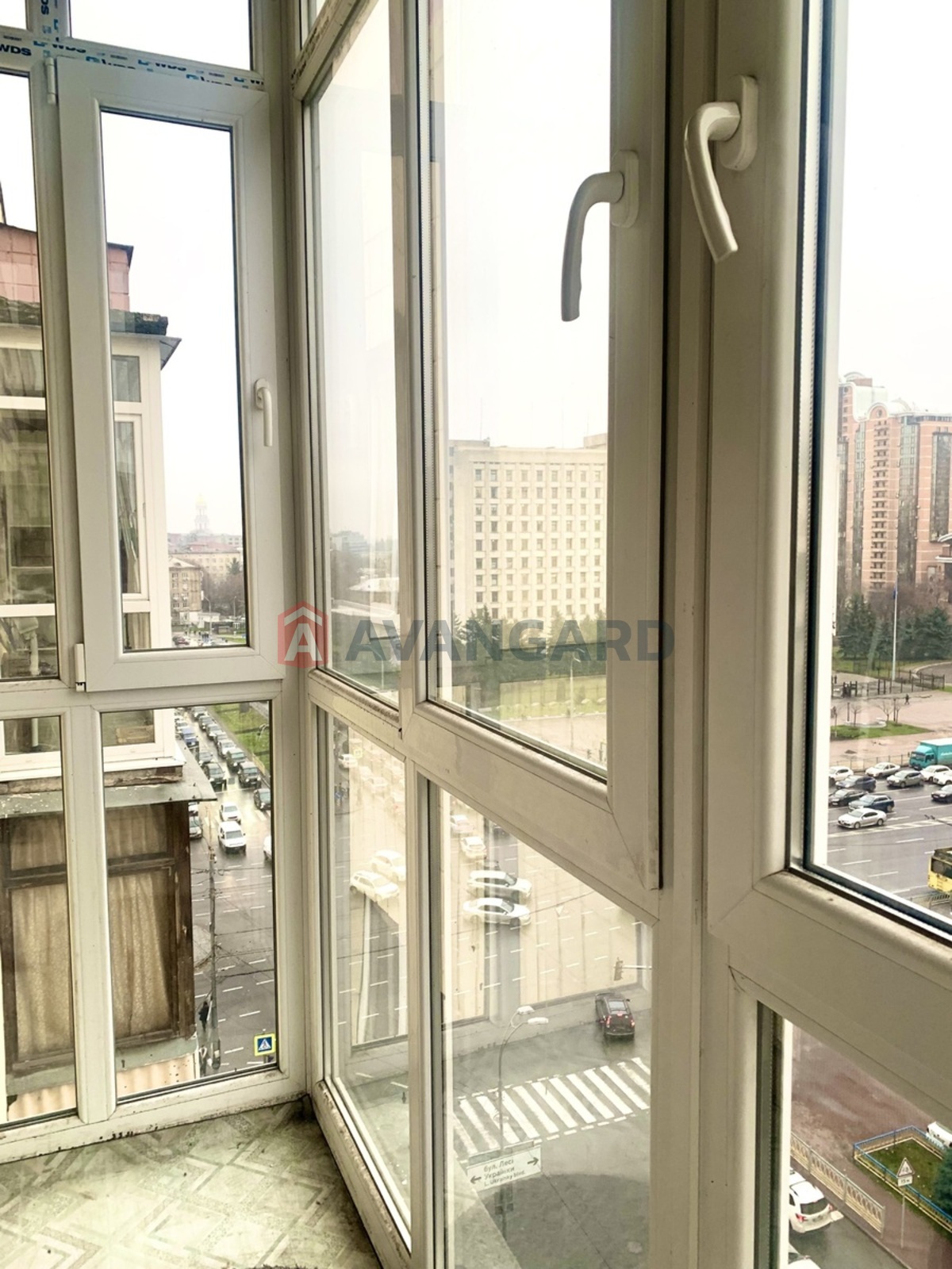 2 ��. ��������, 59/34/9 ��. �., 9/10 ������ ���� 12