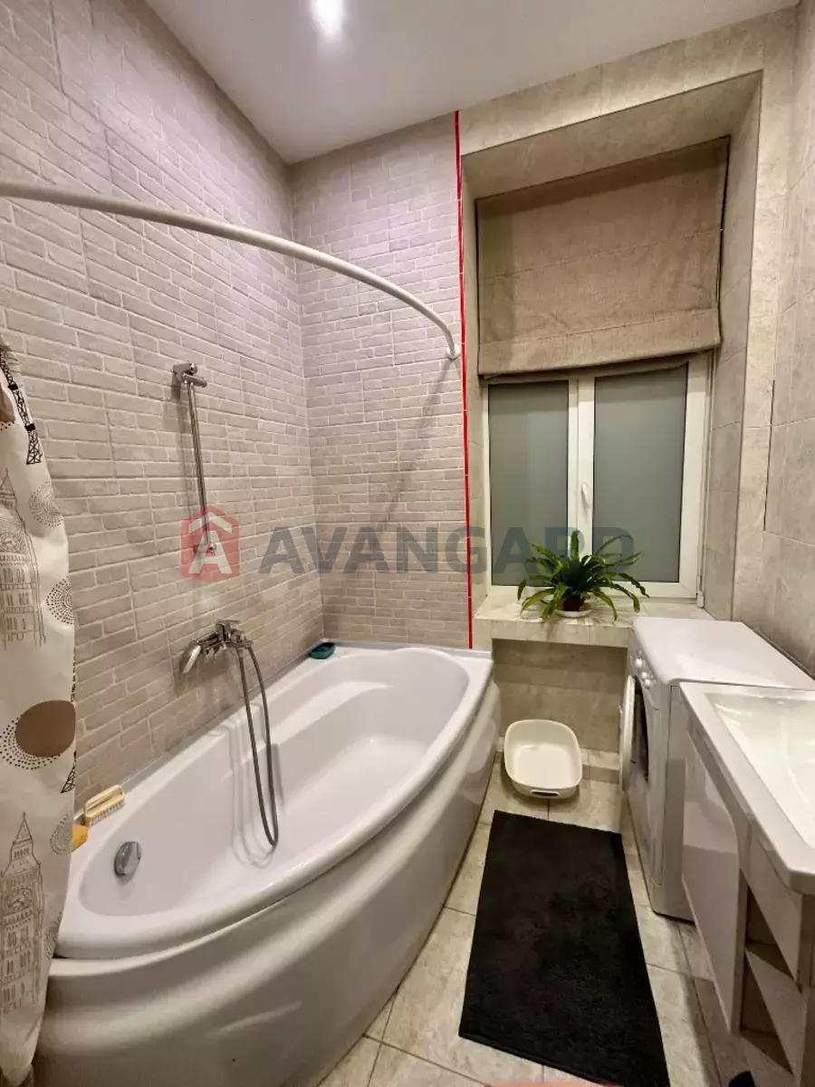 2 ��. ��������, 53/30/8 ��. �., 3/3 ������ ���� 9