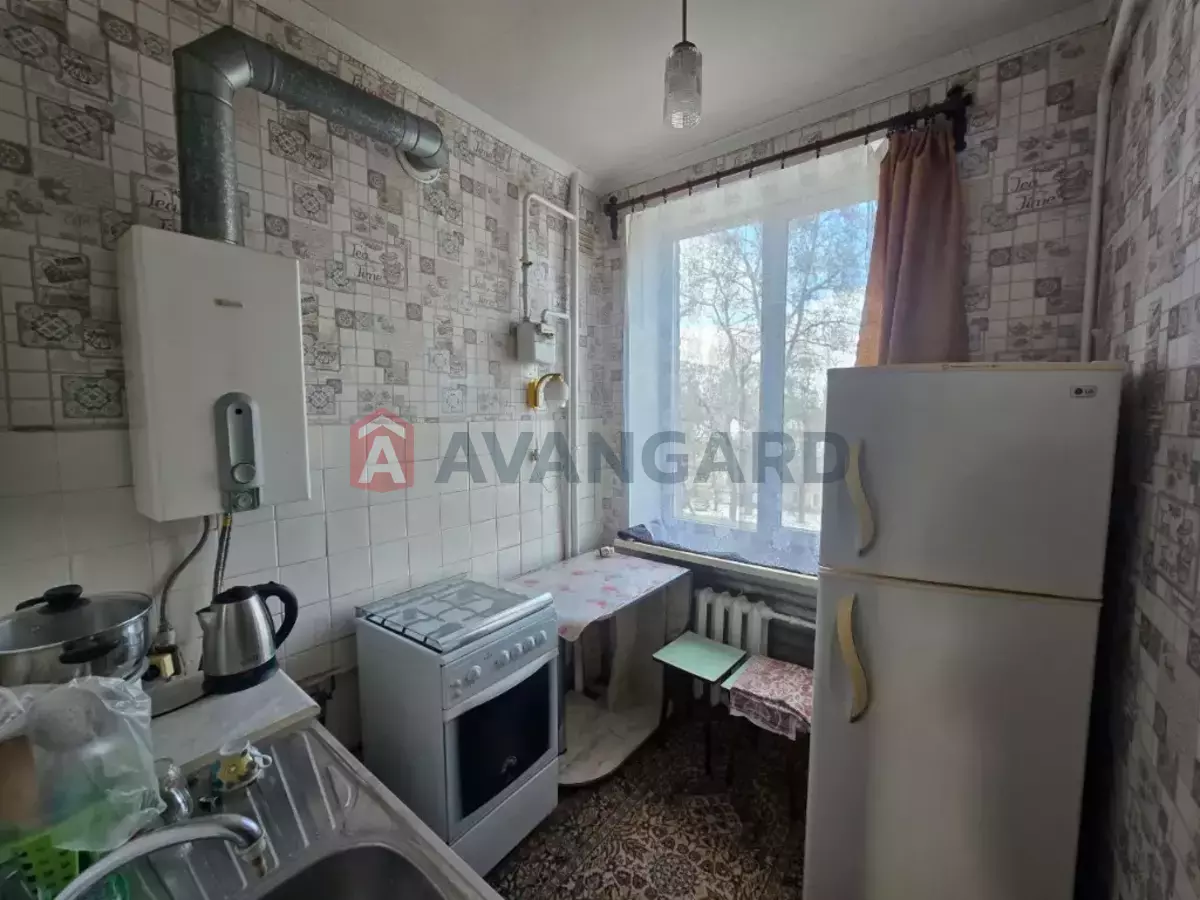 3 ��. ��������, 72/-/- ��. �., 4/5 ������ ���� 12