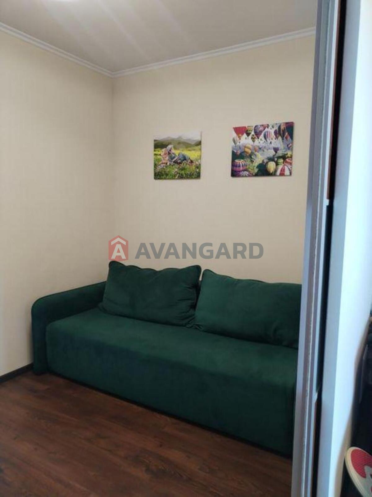 1 ����. ��������, 50/-/11 ��. �., 16/16 ���� ���� 6