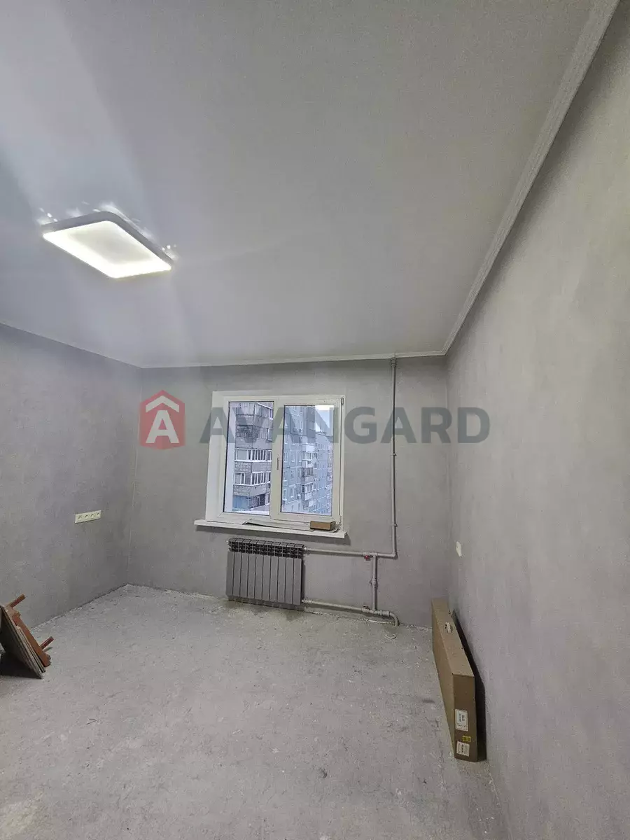 2 ����. ��������, 53/33/8 ��. �., 8/9 ���� ���� 15