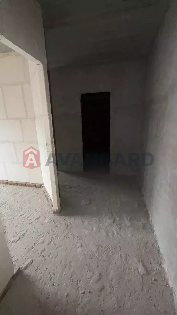 3 ����. ��������, 68/-/- ��. �., 8/10 ���� ���� 9