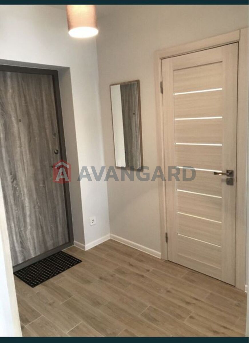 1 ����. ��������, 40/-/12 ��. �., 3/10 ���� ���� 12