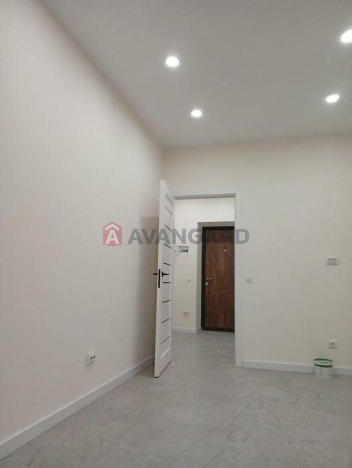 1 ��. ��������, 38/-/10 ��. �., 7/10 ������ ���� 20