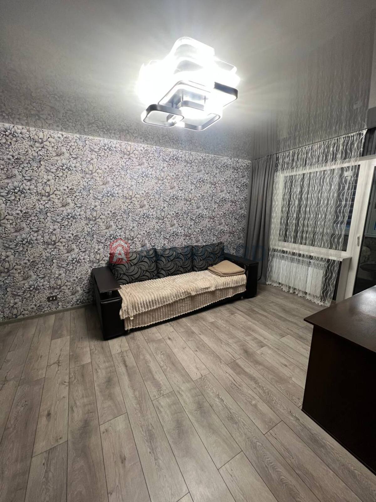 2 ��. ��������, 50/29/8 ��. �., 9/9 ������ ���� 3