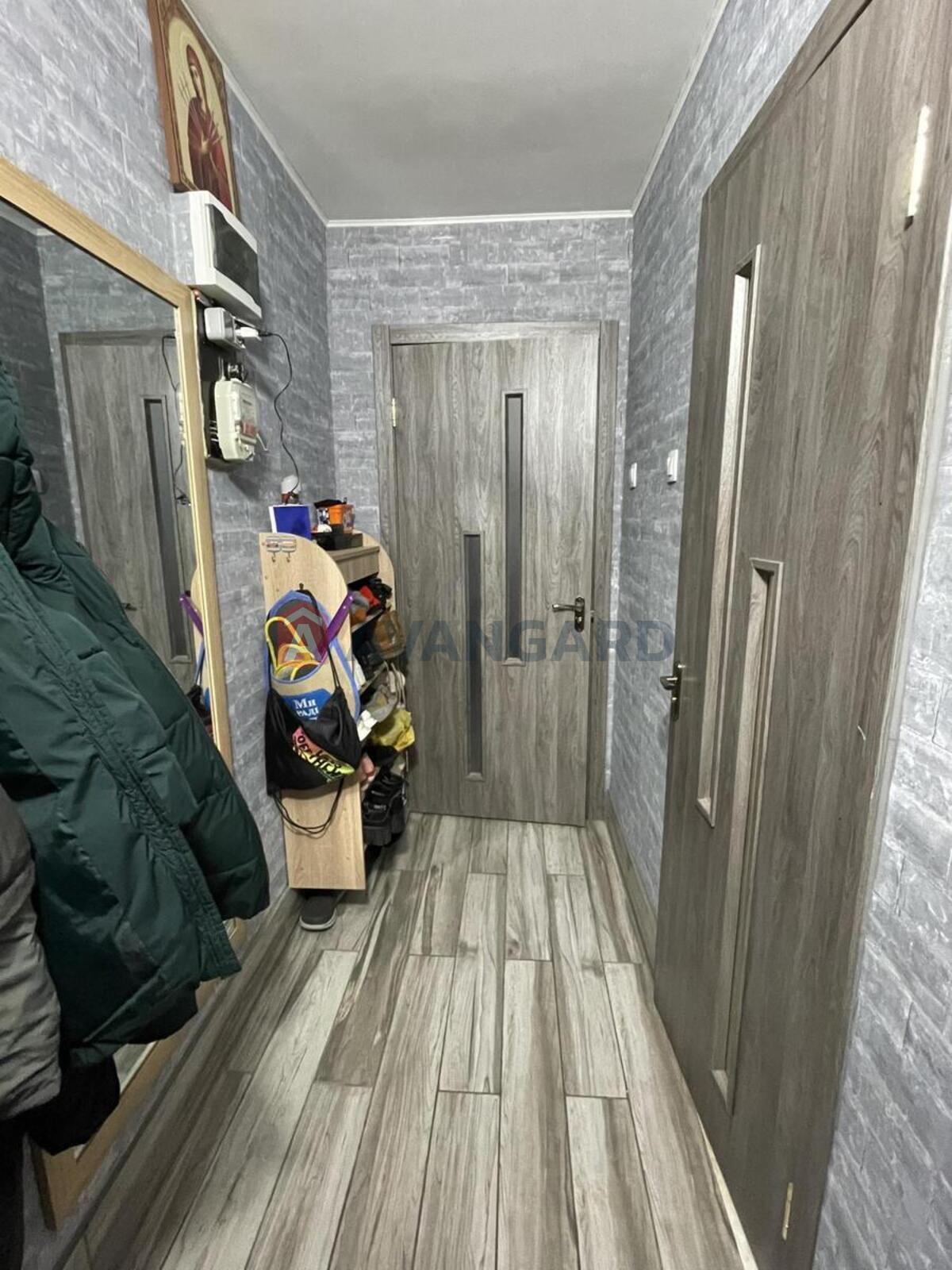 2 ����. ��������, 41/25/- ��. �., 1/5 ���� ���� 5