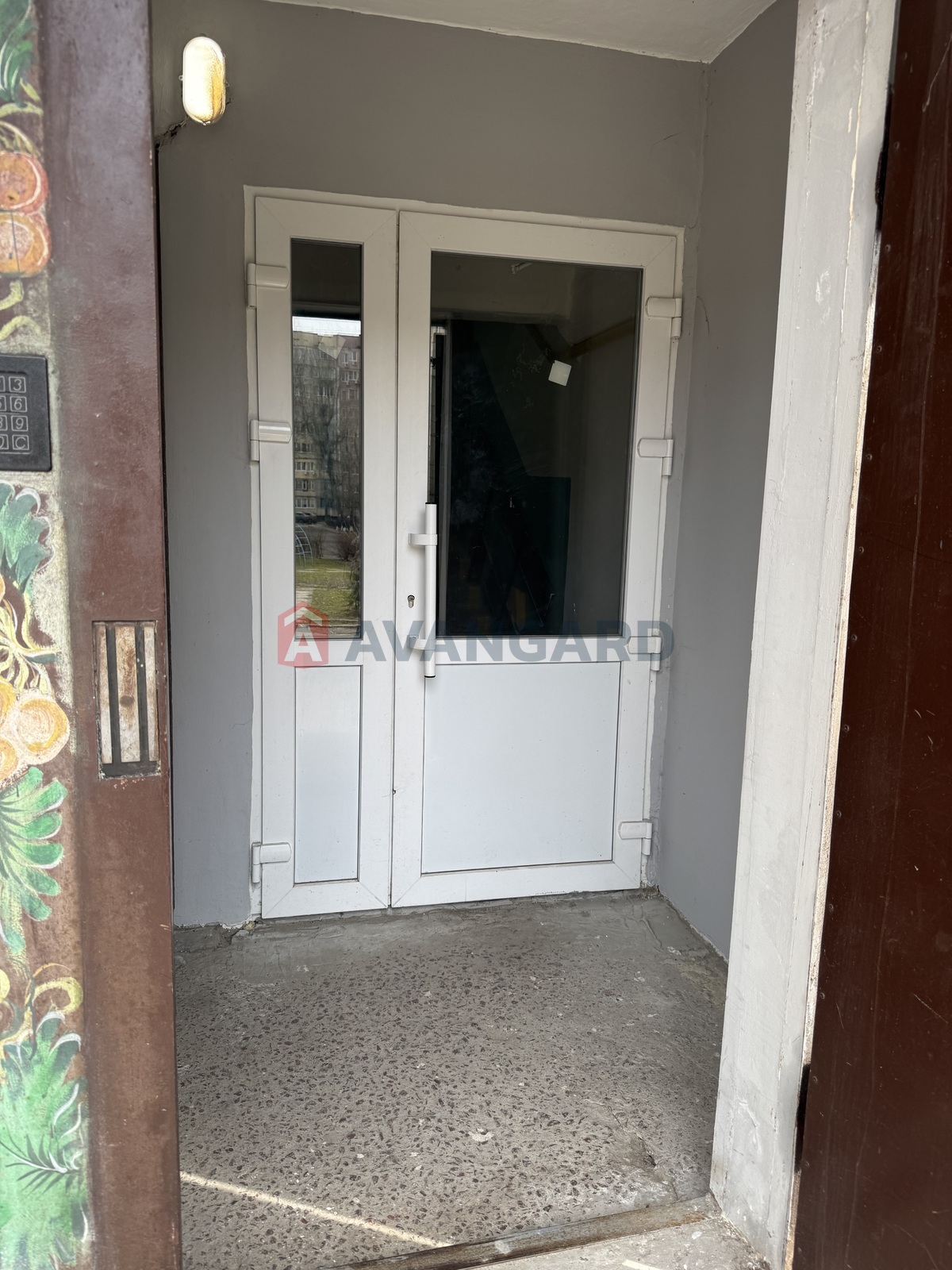 3 ����. ��������, 67/-/9 ��. �., 1/9 ���� ���� 4