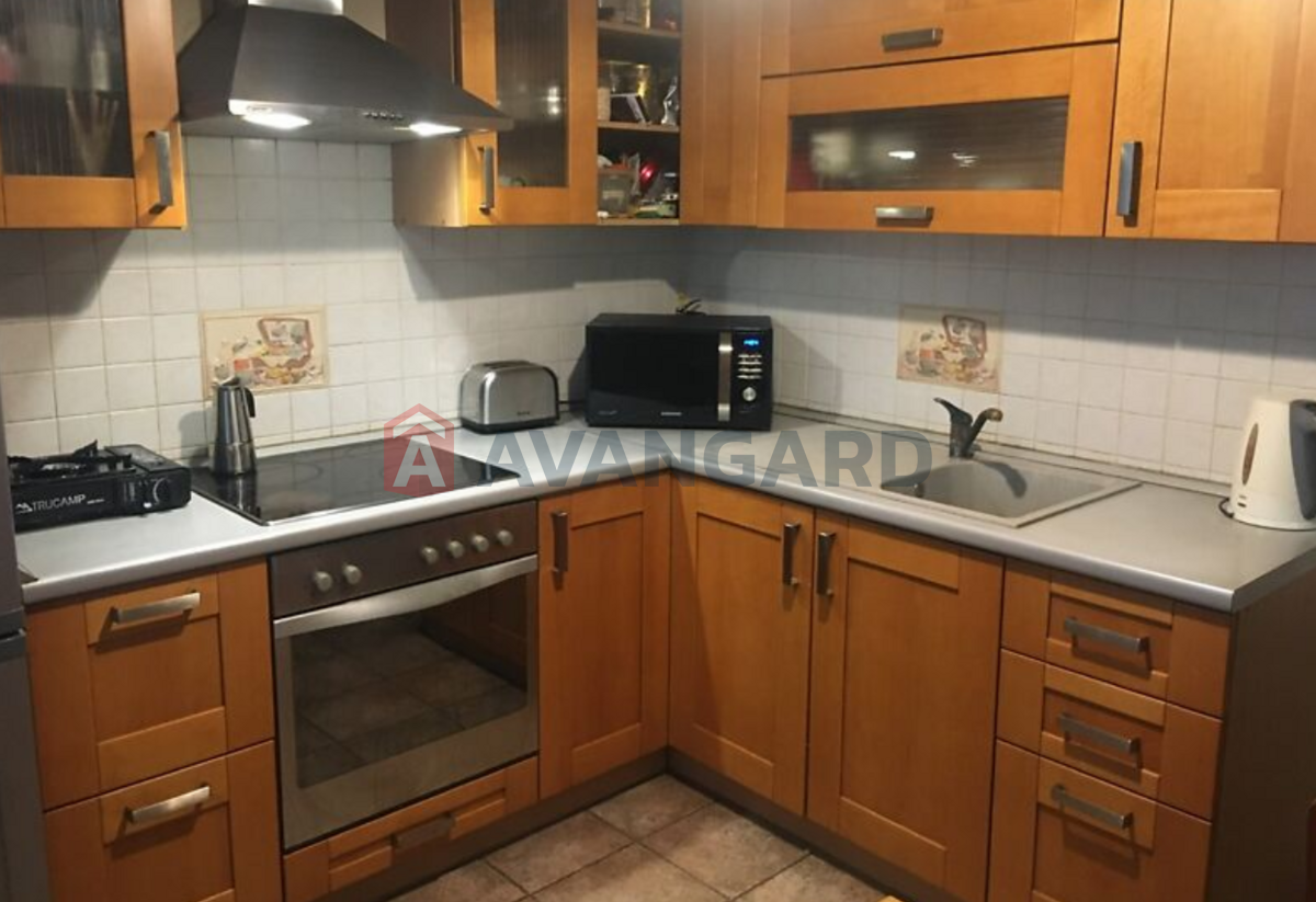 3 . , 69/48/8 . ., 8/10   18